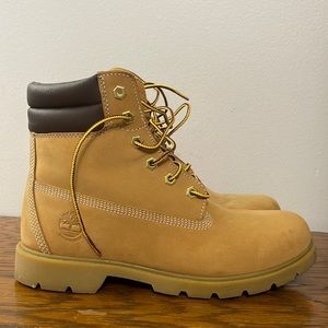 Timberland boots like new! Linden woods wheat nubuck size 9